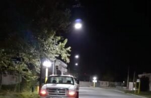 DEÁN FUNES: NUEVA LUMINARIA EN PRESIDENTE PERÓN ESQ. MENDOZA.