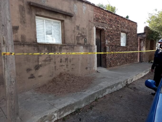 MUERTE DE ETIOLOGÍA DUDOSA: HALLAN SIN VIDA A UN ABUELO DE 85 AÑOS EN SU CASA DE B° VILLA MOYANO DE DEÁN FUNES.