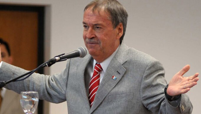 ESTE MARTES OPERAN AL GOBERNADOR SCHIARETTI