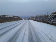 NIEVA EN CÓRDOBA CAPITAL Y EN ALTAS CUMBRES LA CAMINERA CORTÓ LA RUTA.