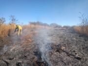DEÁN FUNES: INCENDIO FORESTAL DETRÁS DEL CEMENTERIO VIEJO.
