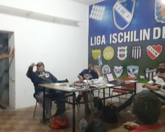 DESLIGADOS: SE SUSPENDIÓ LA LIGA ISCHILÍN DE FÚTBOL POR DESAMPARO DEL COSEDEPRO.