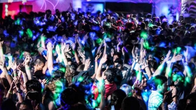 UN JOVEN DE 27 AÑOS SE DESCOMPENSÓ EN UNA FIESTA ELECTRÓNICA Y FALLECIÓ.