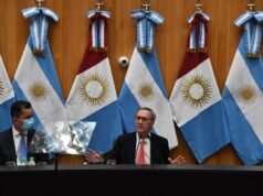 SCHIARETTI DURO CON EL GOBIERNO NACIONAL. DIO UN EXTENSO MENSAJE EN LA APERTURA DE SESIONES.