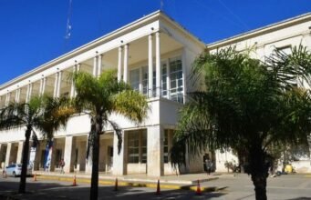 UNC: DICTARON 8 AÑOS DE PRISIÓN PARA EL PROFESOR LUIS OLMEDO. EXTORCIONABA A SUS ALUMNOS PONIÉNDOLES BUENAS NOTAS SOLO SI IBAN A SU ACADEMIA DE ESTUDIOS.