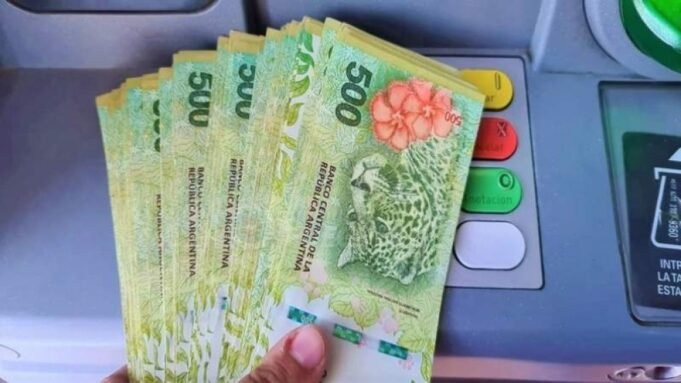 EL SALARIO MÍNIMO, VITAL Y MÓVIL AUMENTA 26,6% DESDE EL 1° ABRIL. SERÁ ESCALONADO Y NO ACUMULATIVO.