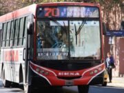 CÓRDOBA: UN MENOR DE 12 AÑOS ROBÓ UN URBANO ERSA Y CHOCÓ A OTROS VEHÍCULOS.