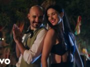 ¡YA SALIÓ ABRAZÁNDONOS! LO NUEVO DE ABEL PINTOS Y FRANCISCA VALENZUELA.