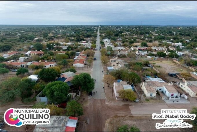 QUILINO: CELEBRARON LOS MÁS DE 900 METROS ADOQUINADOS.