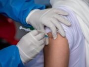 VACUNACIÓN COVID A MENORES: EN DEÁN FUNES SERÁ LOS VIERNES.