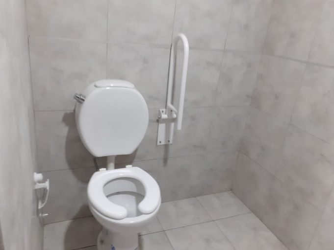 INAUGURARON BAÑOS ADAPTADOS EN LA SOCIEDAD RURAL DEÁN FUNES.