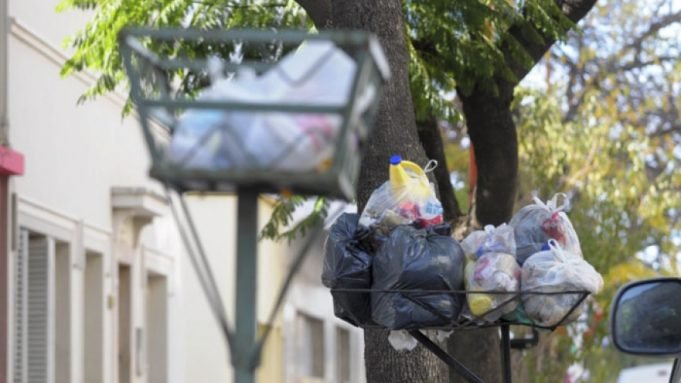 Recolección de residuos: se retoman los horarios habituales en Deán Funes.