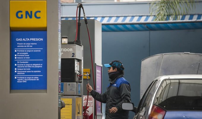 AUMENTÓ 13% EL GNC EN CÓRDOBA. LLENAR EL TANQUE SUPRERA LOS 860 PESOS.