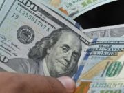 DOLAR: EL BLUE LLEGÓ A $260 Y EL BCRA TUVO QUE VENDER US$100 MILLONES.