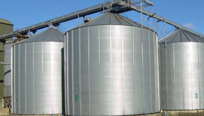 UN HOMBRE MURIÓ ASFIXIADO TRAS CAER EN UN SILO.