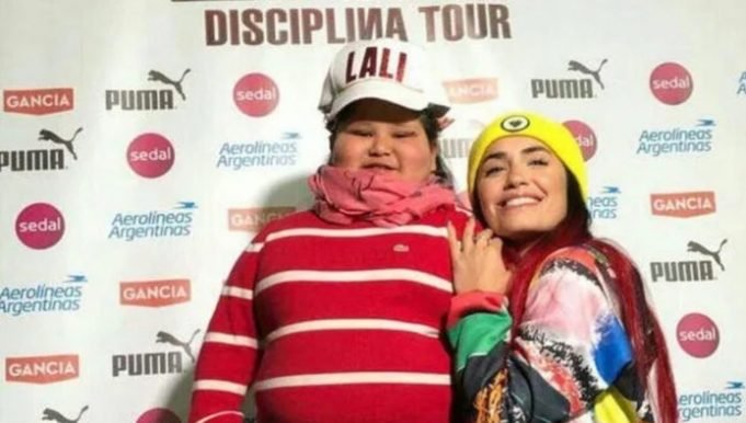 LALI LE CUMPLIÓ EL SUEÑO A AGUSTINA LA NENA MENDOCINA QUE SUFRE BULLYING EN LA ESCUELA.