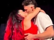 PASA EN REDES: LALI Y SANTI MARATEA PROTAGONIZARON UN FOGOSO CHAPE PARA CUMPLIR UNA PROMESA.