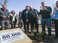 SEMANA DEL ÁRBOL: MARTÍN LLARYORA PLANTÓ EL EJEMPLAR NÚMERO 50.000 DE SU GESTIÓN.