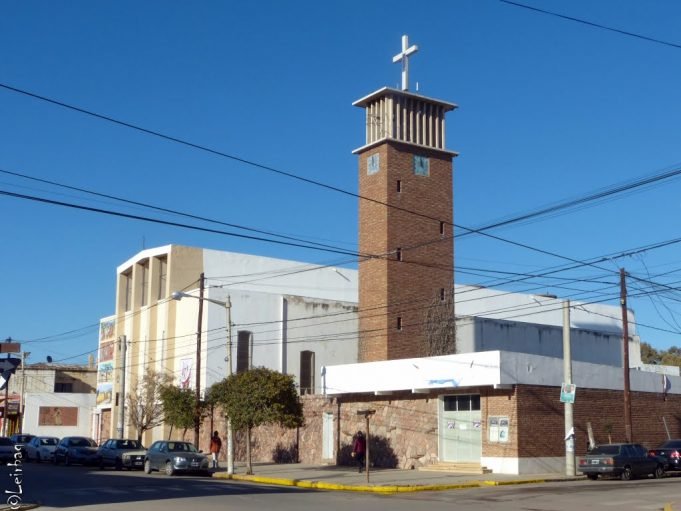 Monseñor Enrique emitió un comunicado oficial tras la viralización de un video que involucra a un sacerdote de Deán Funes.