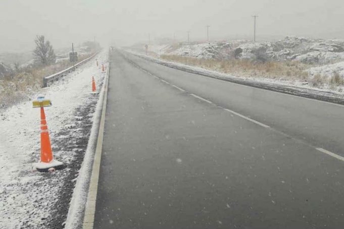 POLICIA CAMINERA EMITIÓ ALERTAS Y CORTES POR LLUVIAS Y BANCOS DE NIEBLA.