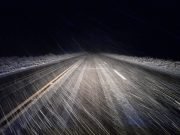 NIEVE Y LLUVIA EN CÓRDOBA: EL CAMINO A LAS ALTAS CUMBRES ESTÁ CORTADO POR HIELO EN LA CALZADA.