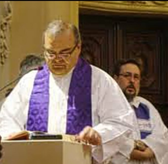 APARTAN A UN SACERDOTE DE UN COLEGIO DE UNA LOCALIDAD CORDOBESA POR ACOSO.