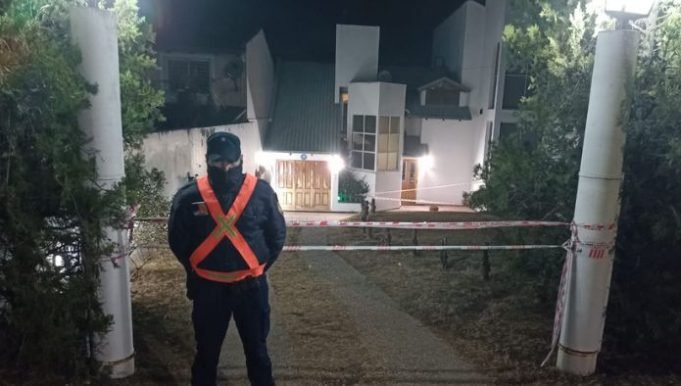 DETUVIERON AL CÓMPLICE DEL ASALTO EN BIALET MASSÉ DONDE UNA JUBILADA MATÓ EN DEFENSA PROPIA A UN DELINCUENTE.