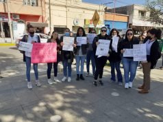 EN DEÁN FUNES Y EN EL PAÍS: GRAN RECLAMO POR FALTA DE PAGO EN PRESTACIONES Y RECORTES RESPECTO A ATENCIÓN EN DISCAPACIDAD.