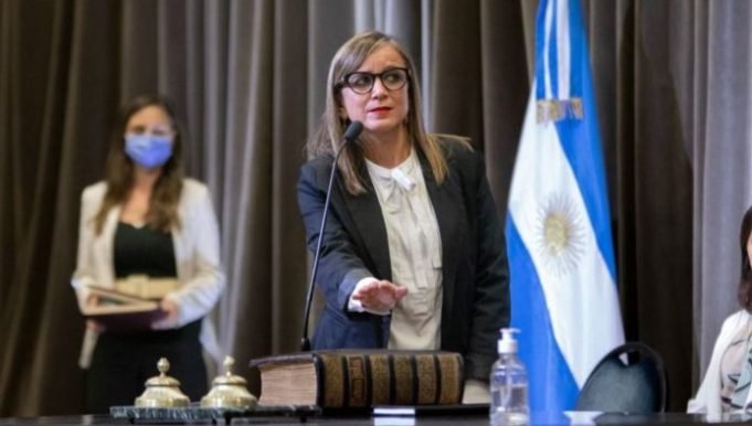 ASUMIÓ GABRIELA BARBAS COMO NUEVA MINISTRO DE SALUD PROVINCIAL.