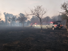INCENDIO UNQUILLO: BOMBEROS LOGRARON CONTROLAR EL FUEGO. 7 FAMILIAS EVACUADAS REGRESARON A SUS HOGARES.