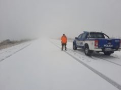 CORTAN EL CAMINO A LAS ALTAS CUMBRES POR LA NIEVE.