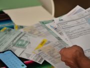 SUBSIDIOS: PROHIBIRÁN LA COMPRA DE DÓLAR AHORRO A QUIENES HAYAN PEDIDO MANTENER EL BENEFICIO.