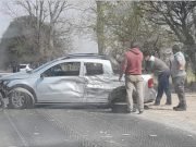 CRUZ DEL EJE: SE DESPRENDIÓ LA LONA DE UN CAMIÓN. UN AUTO QUISO ESQUIVARLA Y PROVOCÓ UN CHOQUE EN CADENA EN RN38.