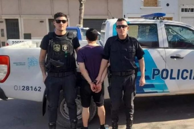 SALTA: UN LADRÓN ABRAZÓ A LA DAMNIFICADA DICIÉDOLE “QUE NO DEJE MÁS LA PUERTA SIN LLAVE”.