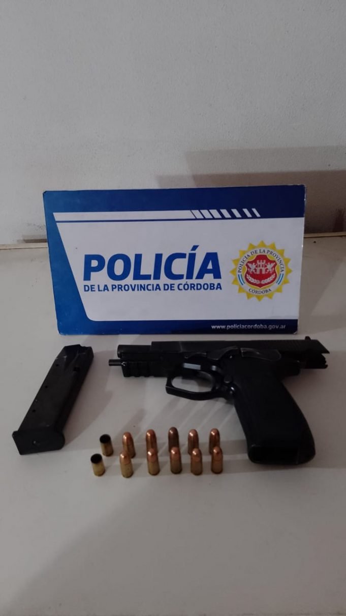 LA DORMIDA: UN HOMBRE EFECTUÓ DISPAROS CON SU ARMA DE FUEGO PORQUE ALGUIEN MERODEABA SU CASA.
