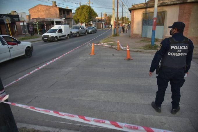 HORROR EN CÓRDOBA: UN HOMBRE MATÓ DE UNA PUÑALADA EN EL CORAZÓN A OTRO LUEGO DE UNA DISCUSIÓN POR EL TRÁNSITO EN B° LAS PALMAS.