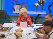 PASA EN REDES: MIRTHA LEGRAND BROMEÓ SOBRE SU EDAD MIENTRAS LEÍA UNA PUBLICIDAD. “JURO QUE YO NO ESTABA”.