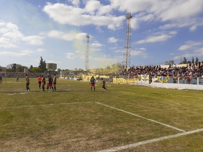 LIGA ISCHILÍN DE FÚTBOL: EL CANARIO LE GANÓ 3 A 2 A FRANCISCANA DE CHAÑAR EN LA FINAL DE IDA.