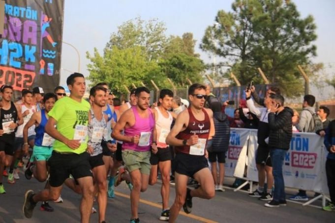 EXITOSA MARATÓN 42K EN CÓRDOBA CAPITAL. ¡ESTOS SON LOS GANADORES!