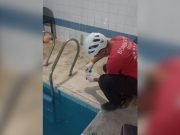 ALTA CÓRDOBA: INVESTIGAN UN DERRAME QUÍMICO EN UNA PILETA CLIMATIZADA. 12 NIÑOS FUERON AFECTADOS Y UNA DE ELLOS HOSPITALIZADA.