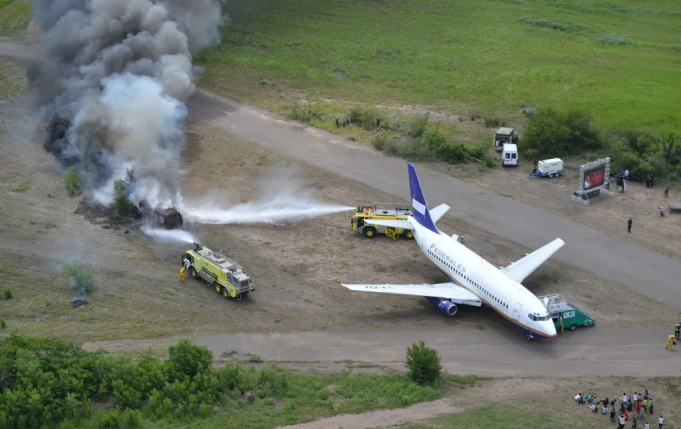 TAL COMO LO HABÍA ANUNCIADO LA POLICÍA DE CÓRDOBA SE REALIZÓ EL SIMULACRO BIANUAL DE ACCIDENTE AÉREO EN EL AEROPUERTO CÓRDOBA.
