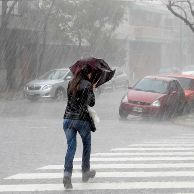 Alerta vigente por tormentas y fuertes vientos para la provincia de Córdoba.