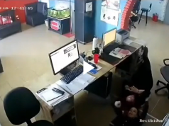 PASA EN REDES: ESCRACHARON A EMPLEADAS POR HACERSE PEINADOS, UÑAS Y VER PELIS EN HORARIO LABORAL. ¡NO SABÍAN QUE HABÍA CÁMARAS!