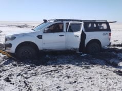 OTRA VEZ: PERSONAL POLICIAL ASISTIÓ A TURISTAS EMPANTANADOS EN LAS SALINAS. LA FAMILIA ERA ORIUNDA DE BUENOS AIRES.