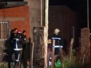 HORROR: HALLARON LOS CUERPOS DE DOS BEBITAS ENTERRADAS EN EL PATIO DE UNA CASA. LOS PADRES FUERON DETENIDOS.