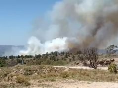 GRAN INCENDIO EN TANTI: DEBIERON EVACUAR UNA ESCUELA.