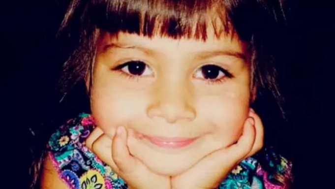 CÓRDOBA: UN MENOR DE 16 AÑOS FUE DETENIDO POR LA MUERTE DE LA NENA DE DOS AÑOS QUE MURIÓ DE UN DISPARO EN LA CABEZA EN B° SAN JUSTO EN MEDIO DE UNA DISCUSIÓN DE VECINOS.