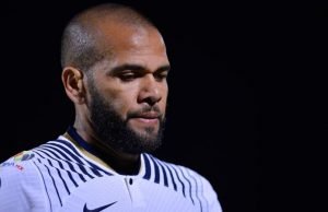 DETUVIERON AL FUTBOLISTA BRASILEÑO DANI ALVES POR PRESUNTA AGRESIÓN SEXUAL.