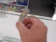 BUENOS AIRES: UN PAPÁ COMPRÓ IBUPROFENO PARA SU HIJO PERO SE CONFUNDIERON Y LE VENDIERON VIAGRA. EL NENE DE 7 AÑOS SE DESCOMPUSO Y ESTÁ INTERNADO. ¡CASI MUERE!