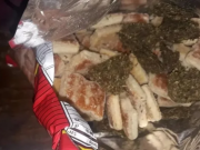 BIZCOCHITOS LOCOS: UNA MAMÁ INTENTÓ INGRESAR MARIHUANA A UN PENAL. LA ESCONDIÓ EN UN PAQUETE DE BIZCOCHOS PARA ENTREGÁRSELA A SU HIJO PRESO.